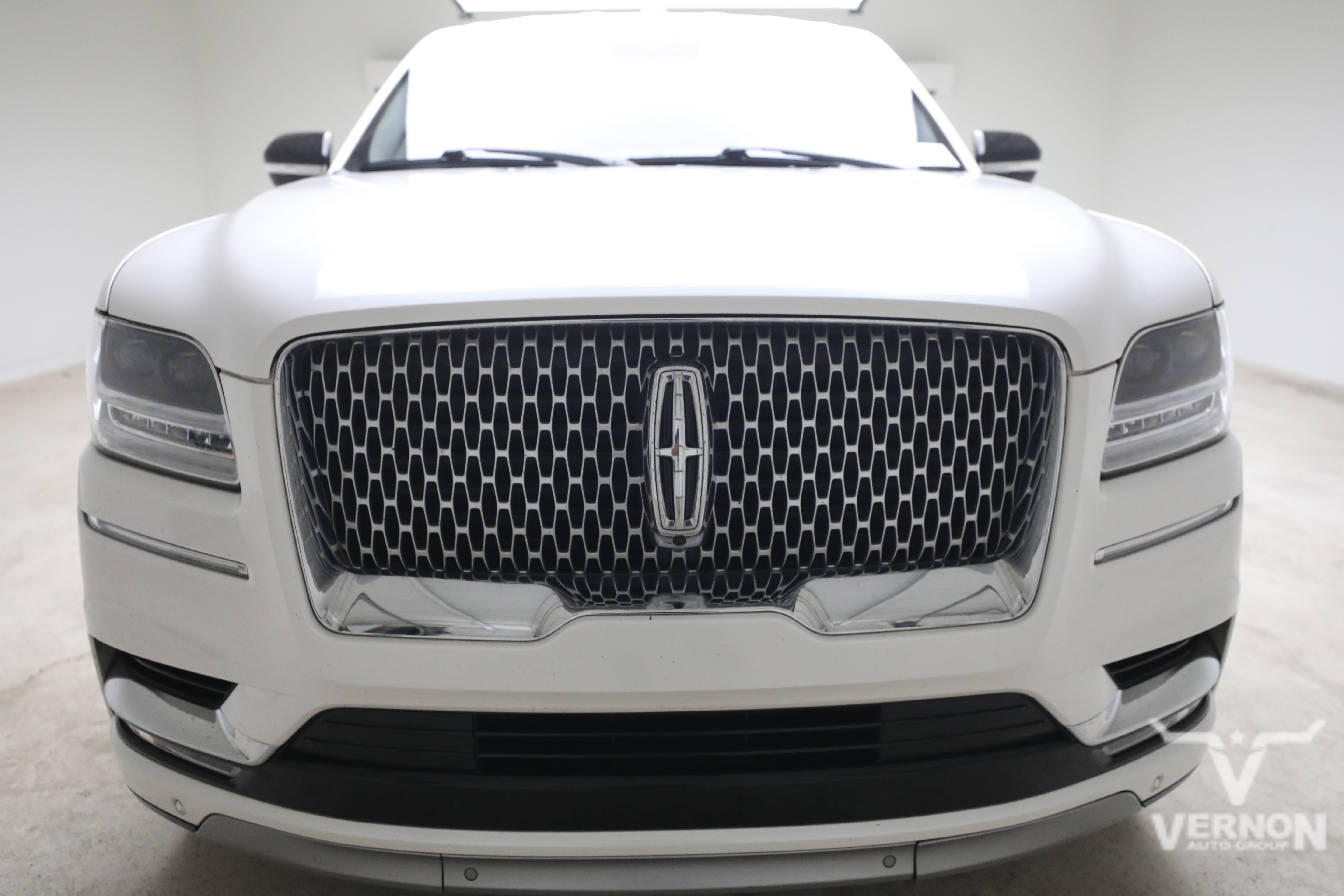 Used 2019 Lincoln Navigator L Select w/ Technology Package RWD image 8