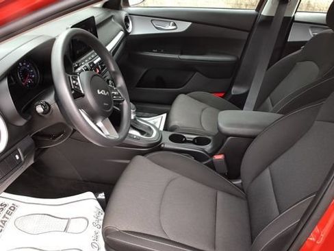 Used 2023 Kia Forte LXS FWD image 10