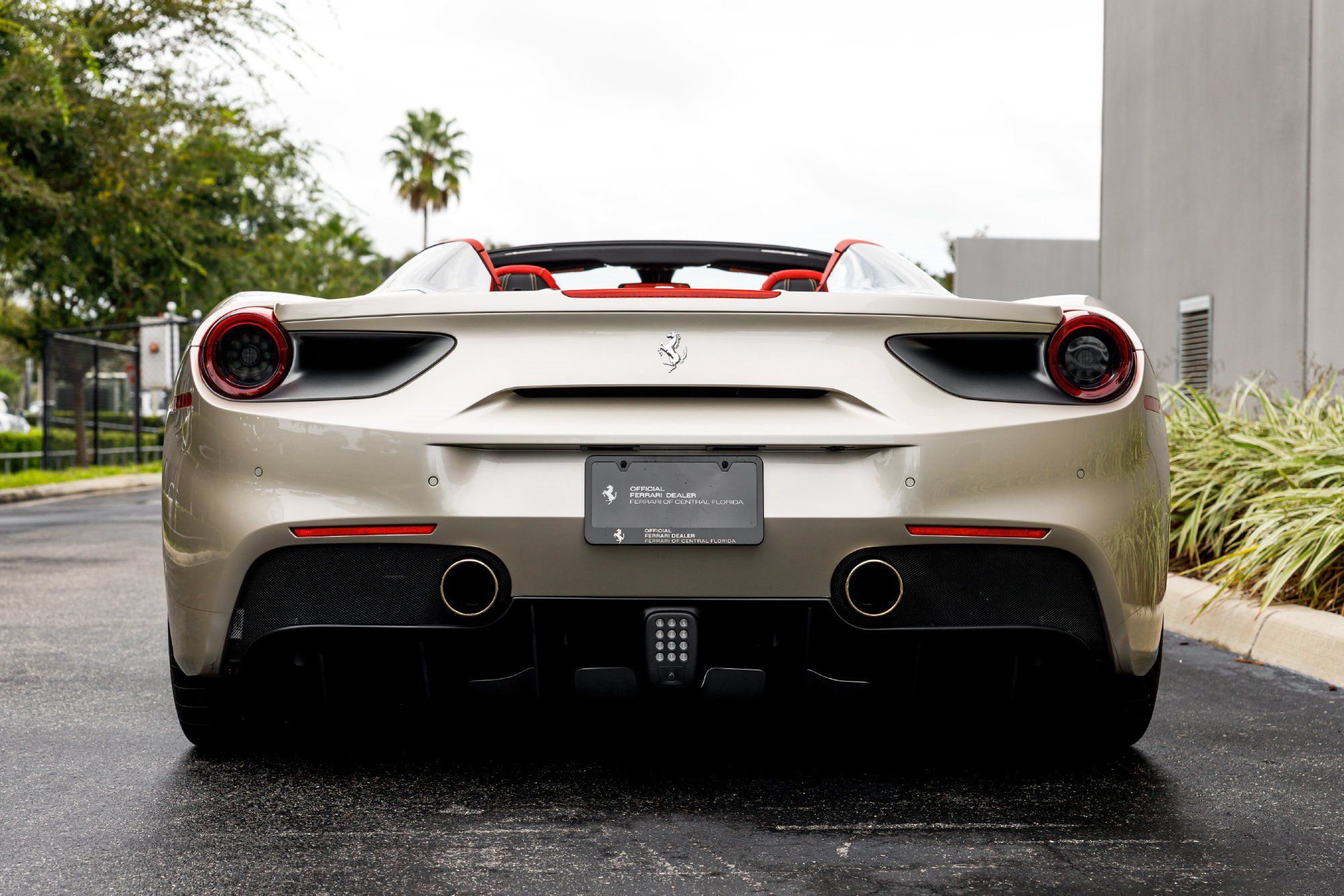 Used 2018 Ferrari 488 Spider RWD image 17