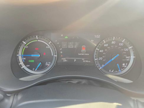 Used 2020 Toyota Highlander XLE image 27