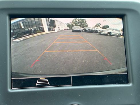Used 2022 Chevrolet Equinox LT FWD image 29