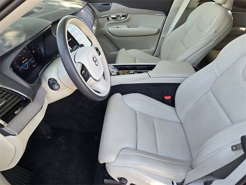 Used 2025 Volvo XC90 T8 Ultra w/ Protection Package Premier image 20
