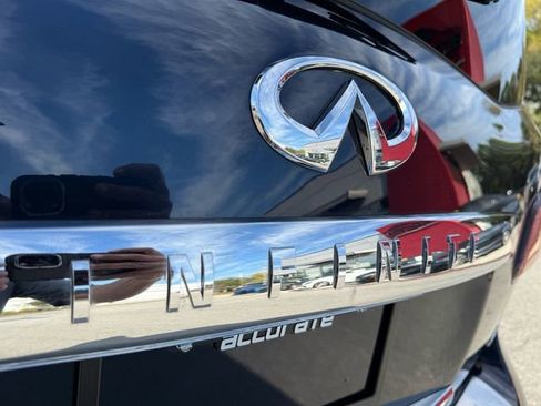 Used 2017 INFINITI QX80 Base image 10