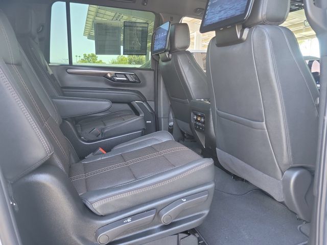 Certified 2026 Chevrolet Suburban High Country AWD/4WD image 24