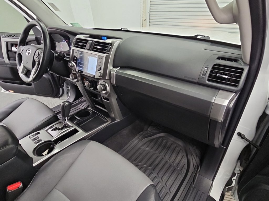 Used 2024 Toyota 4Runner SR5 Premium w/ Moonroof Package RWD image 40