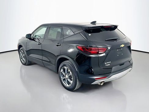 Used 2025 Chevrolet Blazer LT FWD image 5