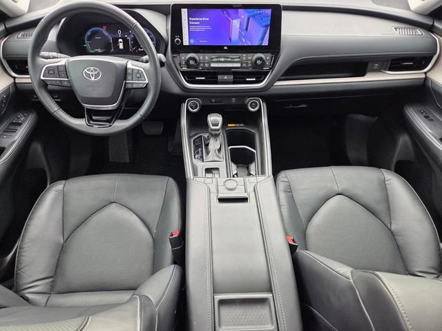 Used 2024 Toyota Grand Highlander AWD Hybrid image 11
