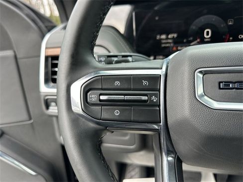 Used 2025 GMC Yukon XL Denali image 18