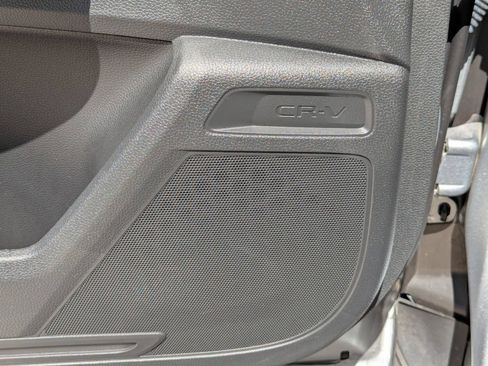 Used 2026 Nissan Rogue S FWD image 39
