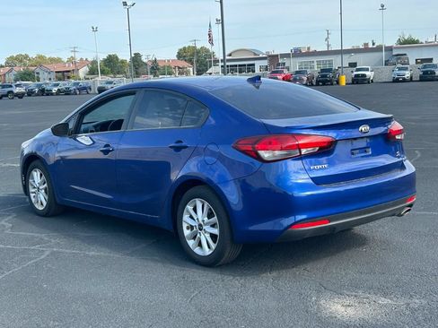 Used 2017 Kia Forte S FWD image 6