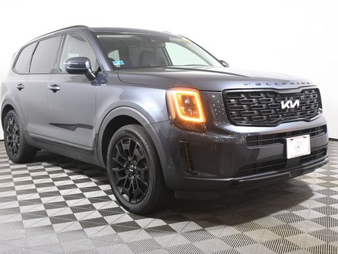 Used 2022 Kia Telluride EX w/ EX Premium Package AWD/4WD image 9