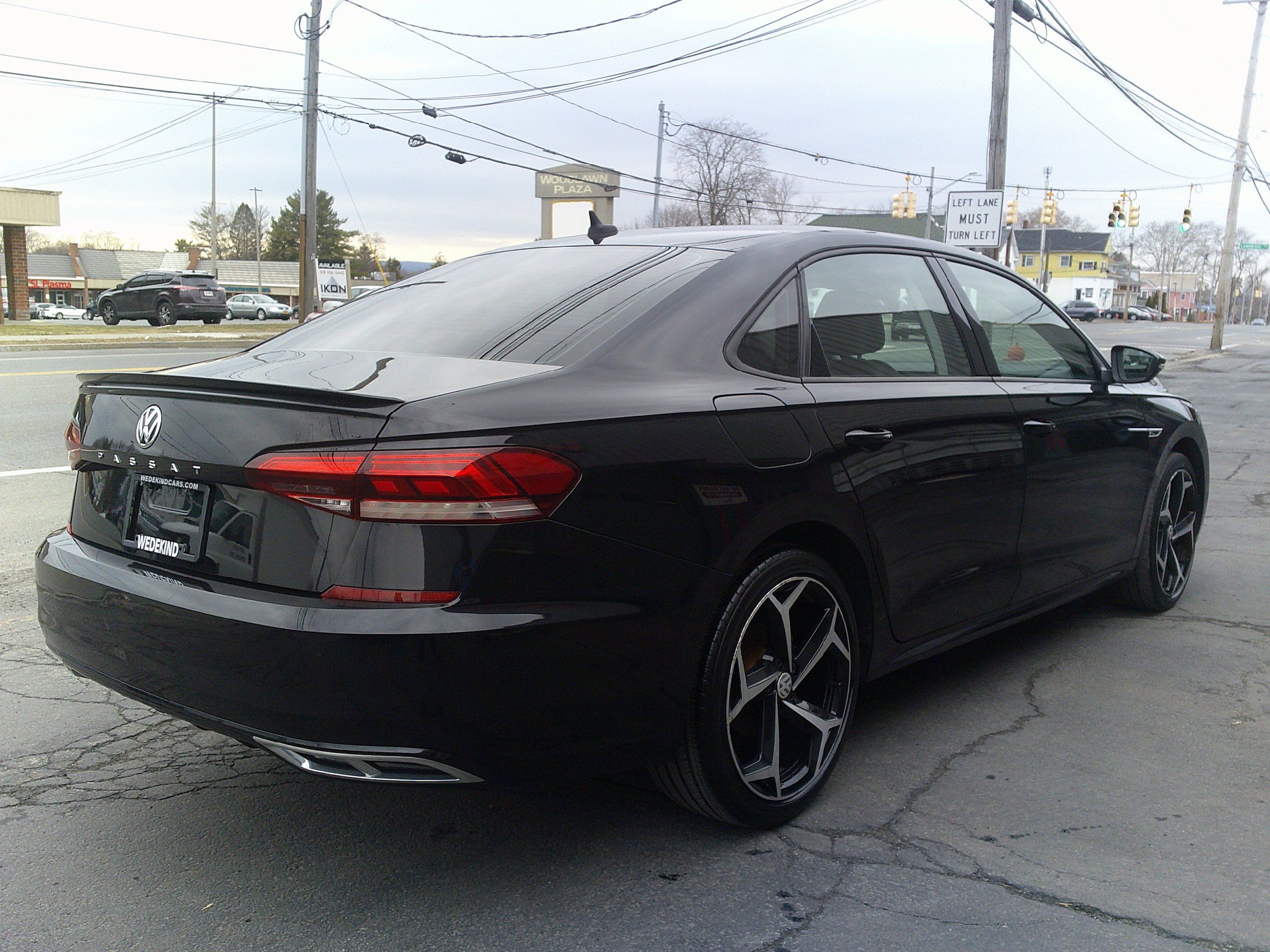 Used 2020 Volkswagen Passat 2.0T R-Line FWD image 5
