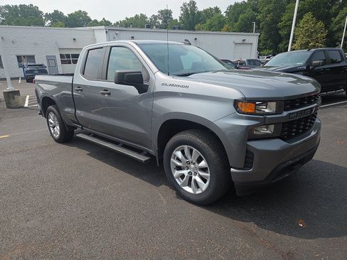Used 2021 Chevrolet Silverado 1500 Custom AWD/4WD image 1