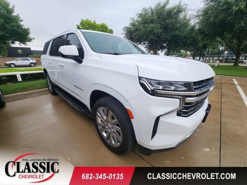 Used 2021 Chevrolet Suburban LT AWD/4WD image 1