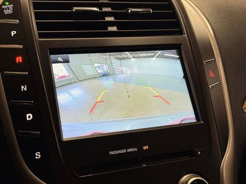 Used 2015 Lincoln MKC FWD w/ Equipment Group 101A Select image 12