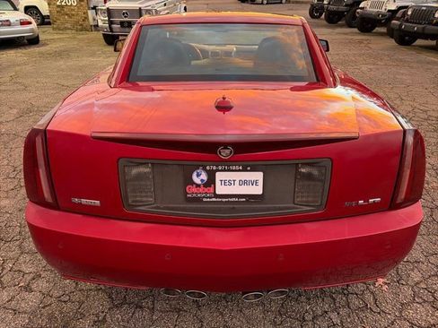 Used 2005 Cadillac XLR RWD image 10