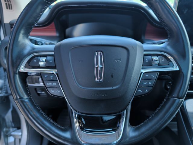 Used 2023 Lincoln Nautilus Reserve AWD/4WD image 16