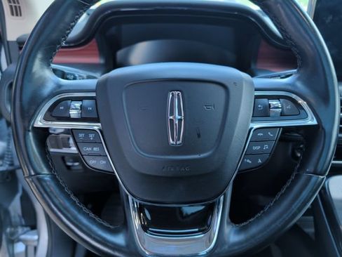Used 2023 Lincoln Nautilus Reserve AWD/4WD image 16