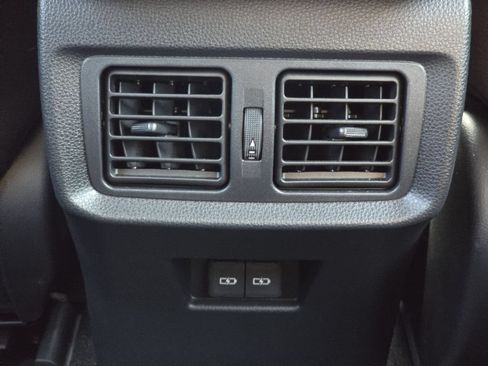 Certified 2024 Toyota Venza LE AWD/4WD image 27
