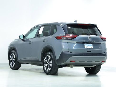 Used 2023 Nissan Rogue SV image 6