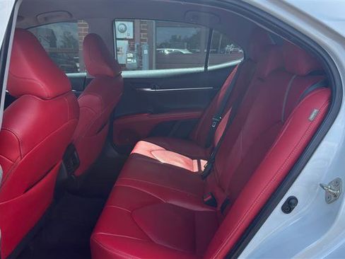 Used 2019 Toyota Camry XSE FWD image 14