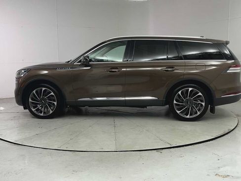Used 2022 Lincoln Aviator Reserve w/ Equipment Group 201A AWD/4WD image 4