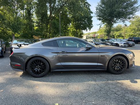 Used 2020 Ford Mustang GT Premium w/ GT Performance Package RWD image 4