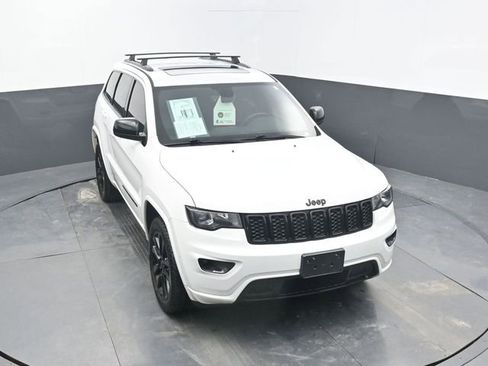 Used 2019 Jeep Grand Cherokee Altitude image 54