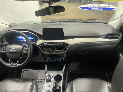 Used 2022 Ford Escape SEL w/ Technology Package image 23