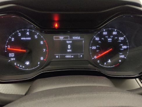 Used 2025 Chevrolet Trax LS FWD image 23