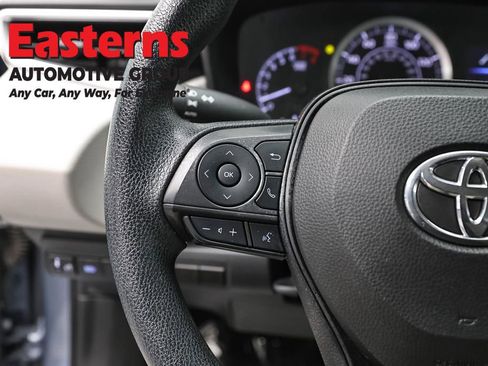 Used 2022 Toyota Corolla LE FWD image 14