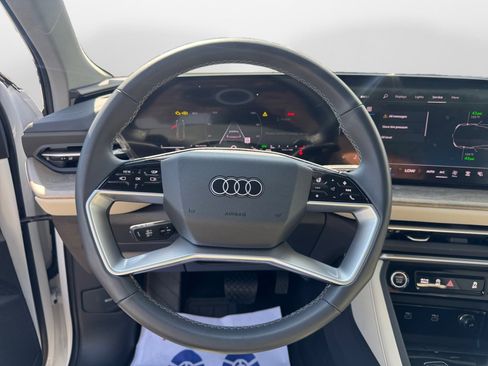 Used 2025 Audi Q5 Prestige AWD/4WD image 10