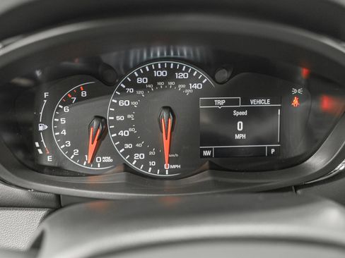 Used 2022 Chevrolet Trax LT w/ LT Convenience Package image 23