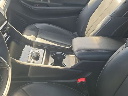 Used 2024 Jeep Grand Cherokee Limited image 29