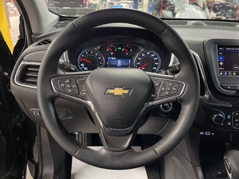 Used 2024 Chevrolet Equinox LT image 17