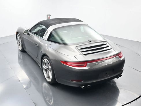 Used 2014 Porsche 911 Targa 4S image 31
