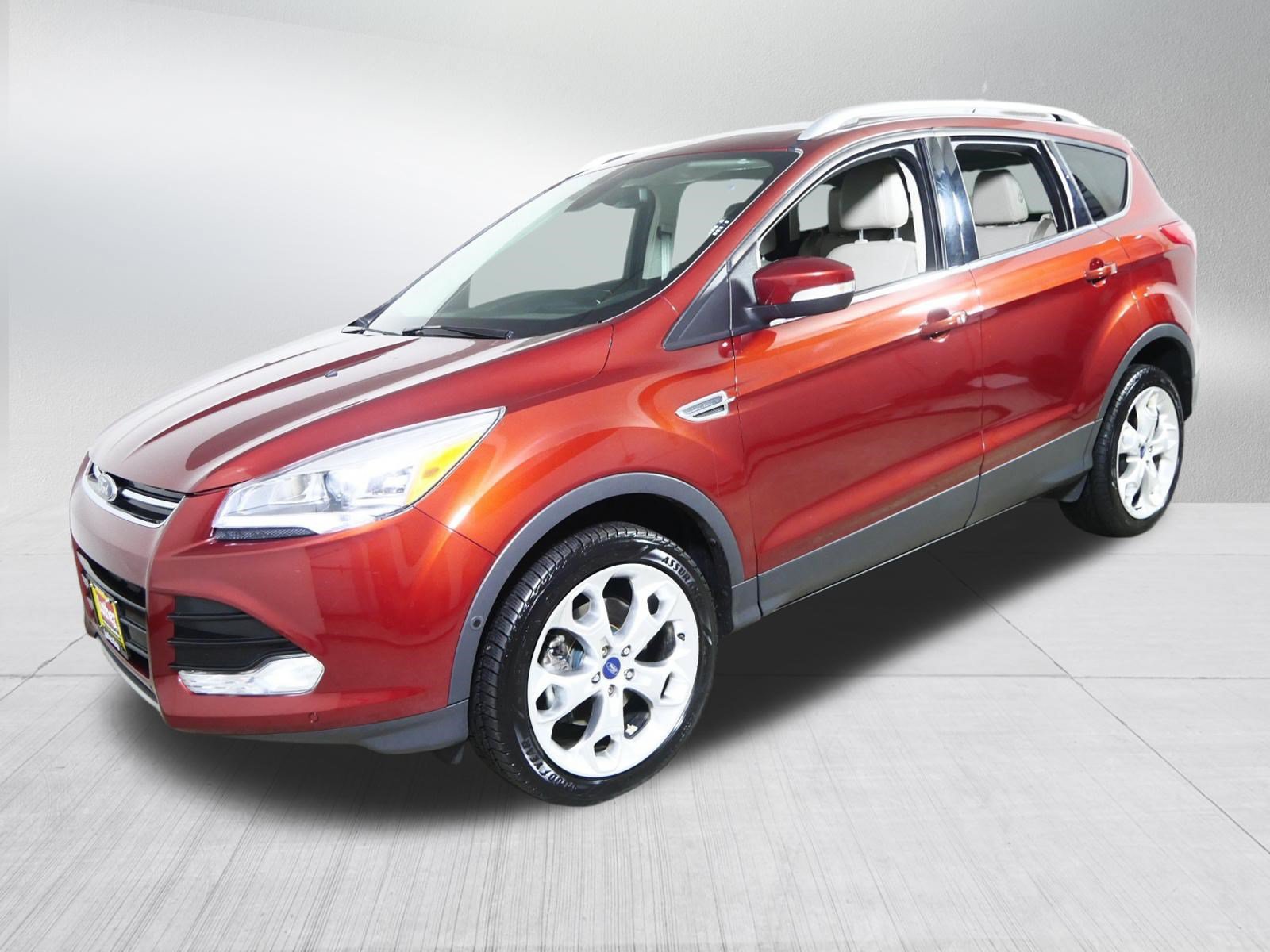 Used 2014 Ford Escape Titanium w/ Equipment Group 401A AWD/4WD image 3
