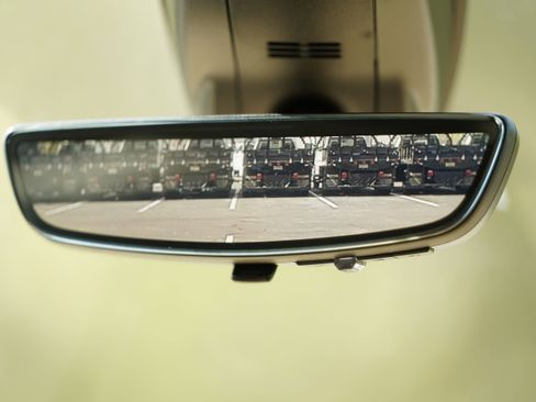 Used 2021 Chevrolet Suburban Premier w/ Premium Package image 19