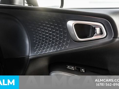 Used 2025 Kia Soul EX image 46