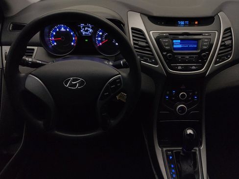 Used 2016 Hyundai Elantra SE FWD image 22