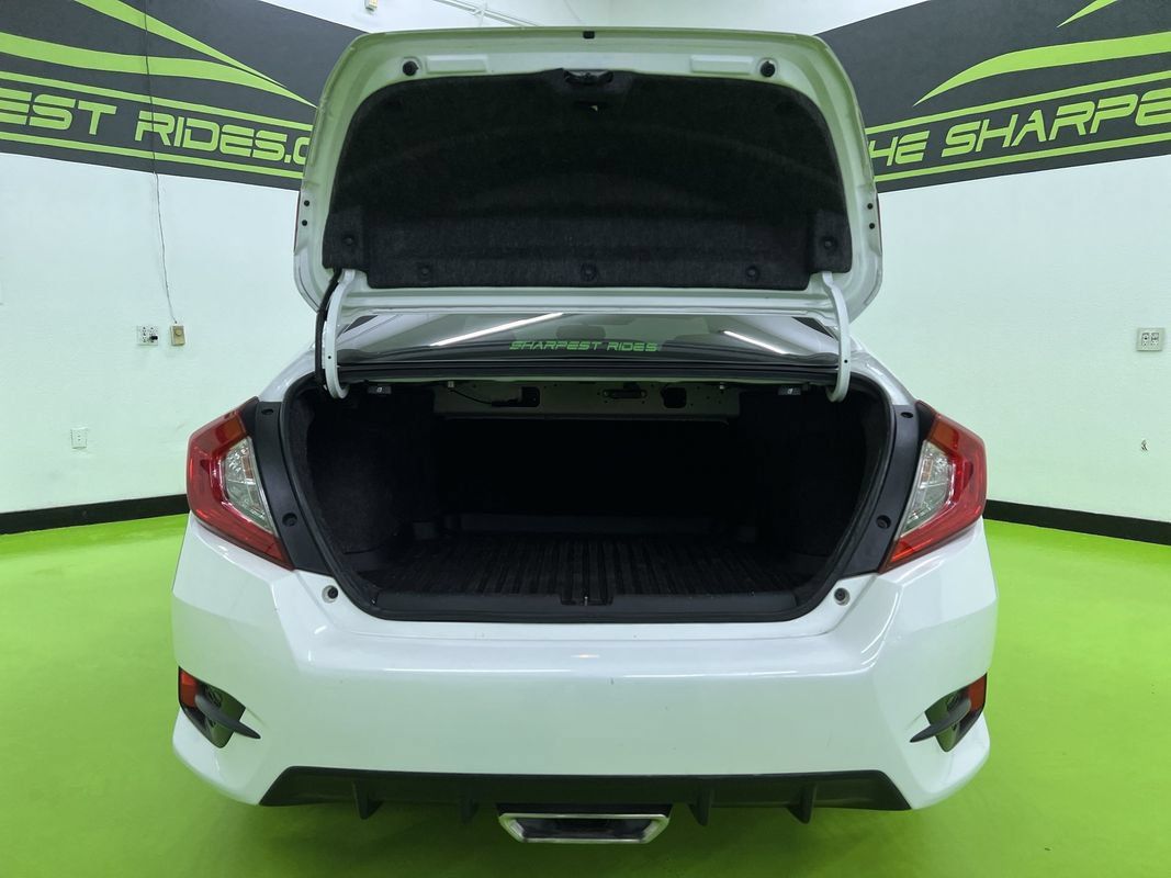 Used 2019 Honda Civic Sport image 9