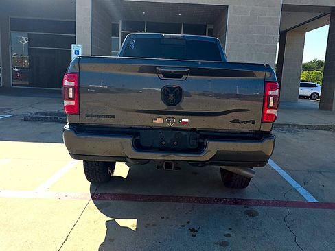 Used 2020 RAM 2500 Big Horn w/ Level 2 Equipment Group AWD/4WD image 11