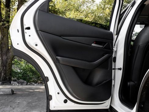 Used 2022 MAZDA CX-30 AWD 2.5 S w/ Select Package image 54