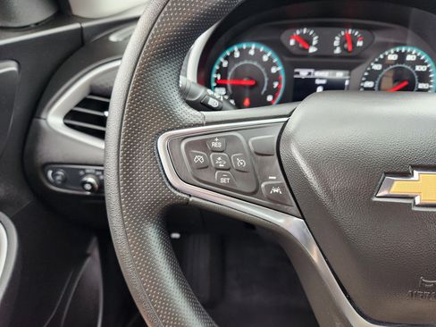 Used 2025 Chevrolet Malibu LT FWD image 30