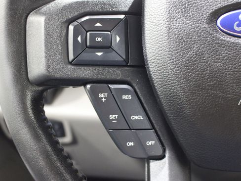 Used 2017 Ford F150 XLT w/ Equipment Group 302A Luxury AWD/4WD image 11