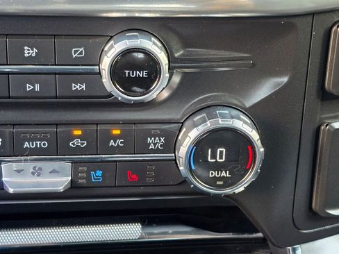 Used 2021 Ford F150 Lariat w/ Equipment Group 502A High image 18