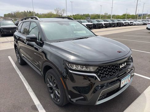 Certified 2022 Kia Sorento X-Line EX AWD/4WD image 2