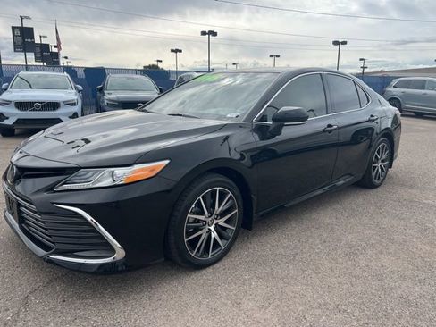 Used 2024 Toyota Camry XLE w/ Cold Weather Package AWD/4WD image 8