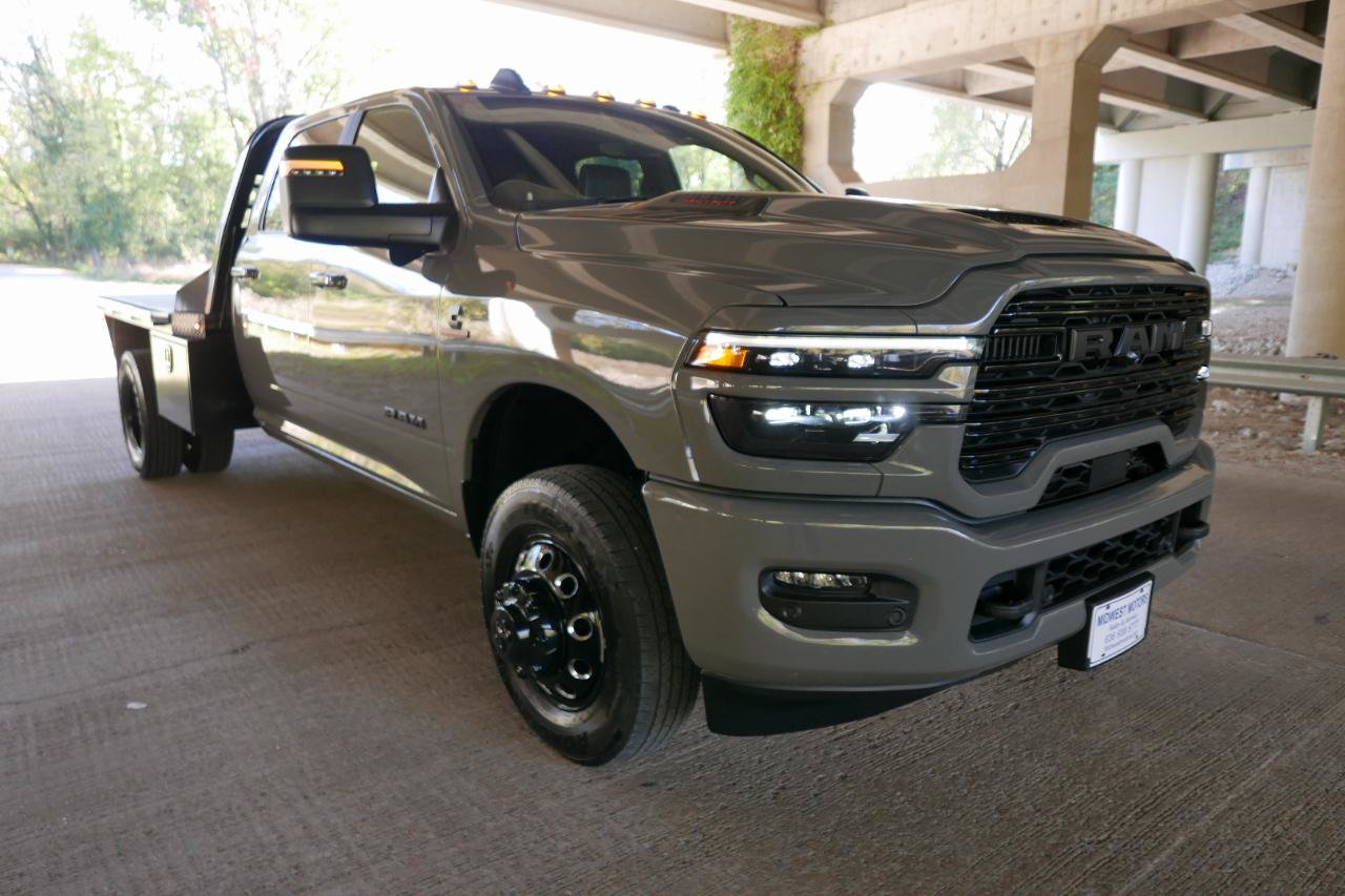 Used 2026 RAM 3500 Laramie w/ Night Edition AWD/4WD image 30