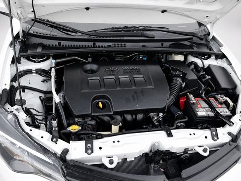 Used 2017 Toyota Corolla LE w/ LE Eco Premium Package FWD image 40